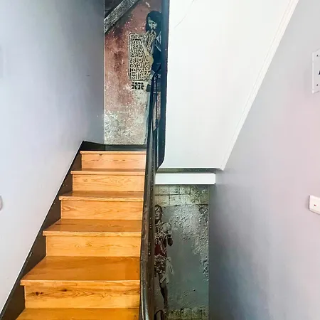 Modern Close To Timeout Market *