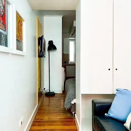 Modern Close To Timeout Market * Lisbon