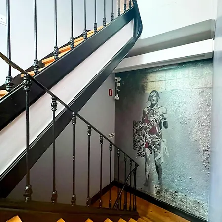 Appartement Modern Close To Timeout Market