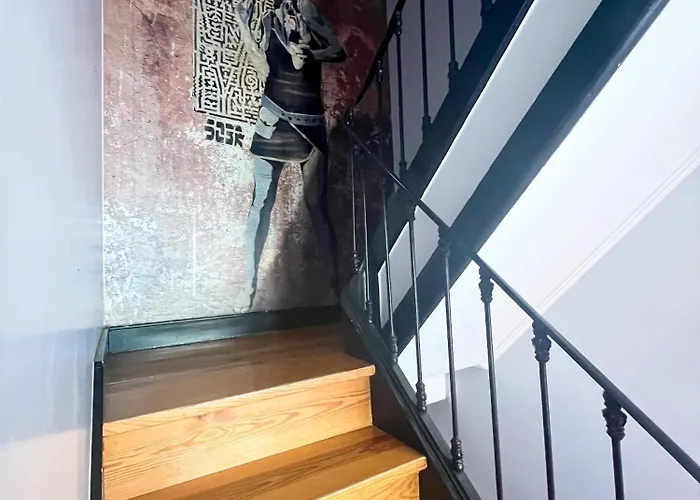 Modern Close To Timeout Market *