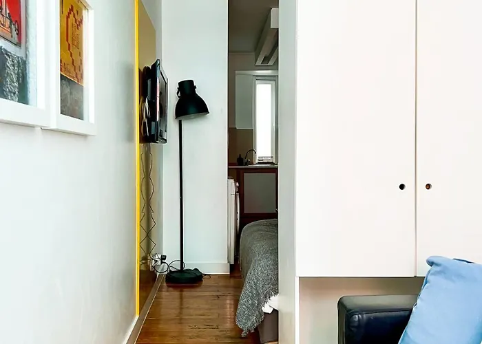 Modern Close To Timeout Market * Lisboa