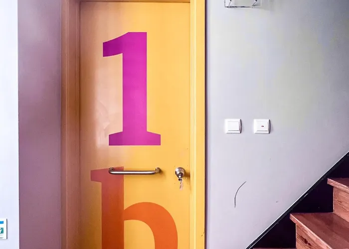 Modern Close To Timeout Market *